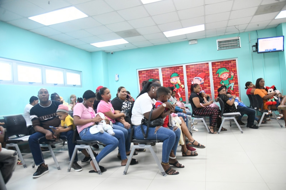 Incremento de casos gastrointestinales y Covid-19 en centros de salud de Santo Domingo Incremento de casos gastrointestinales y Covid-19 en centros de salud de Santo Domingo
