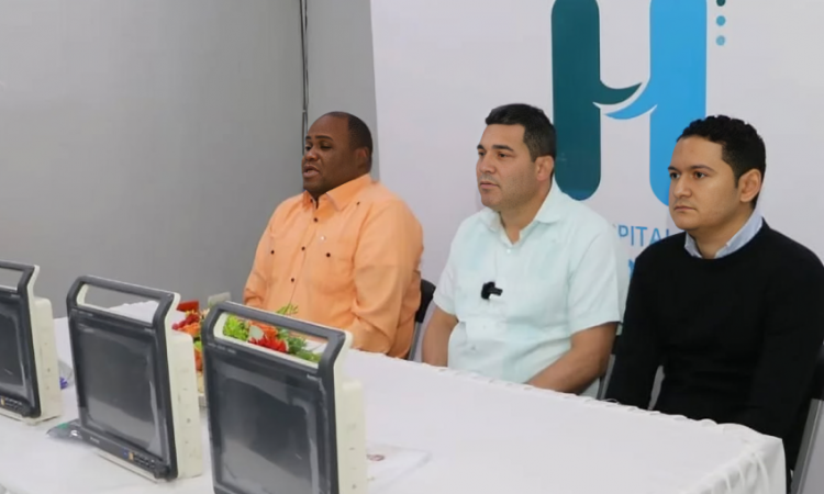 Hospital Regional Ing. Luis L. Bogaert recibe modernos monitores de signos vitales