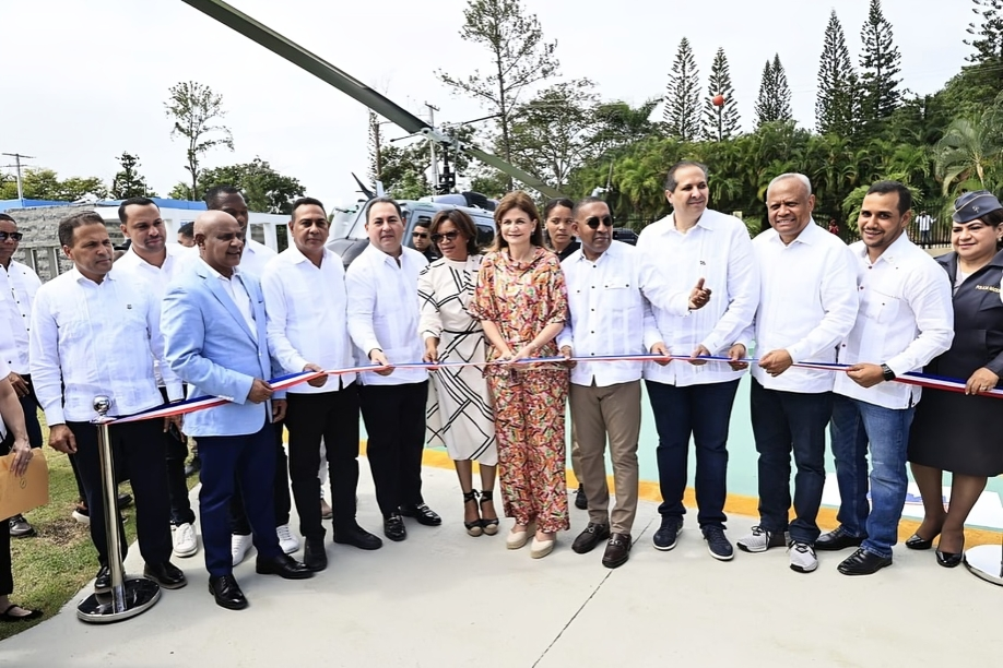 Monte Plata inaugura helipuerto en Hospital Ángel Contreras para traslados de emergencia Monte Plata inaugura helipuerto en Hospital Ángel Contreras para traslados de emergencia