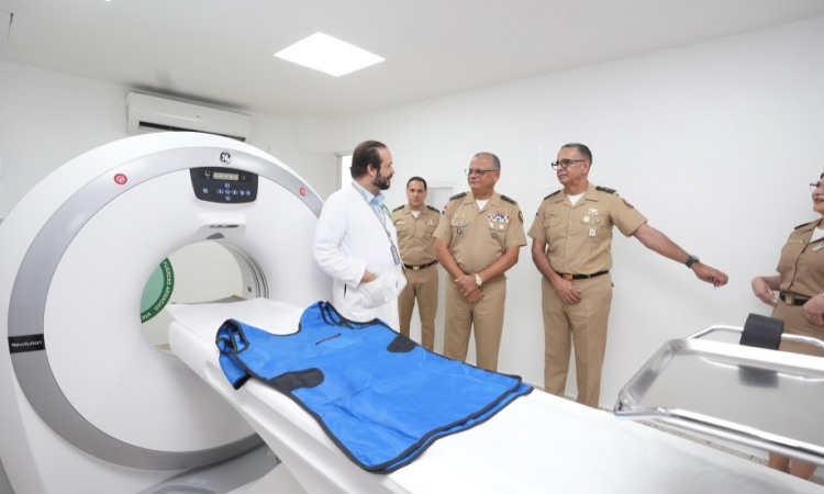Hospital Universitario Docente Central de las FF.AA. amplía sus servicios con moderna área de gastroenterología y nuevo tomógrafo