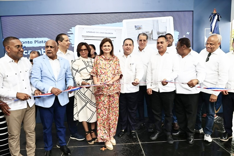 Monte Plata inaugura moderna Unidad de Oncología y helipuerto para emergencias médicas Monte Plata inaugura moderna Unidad de Oncología y helipuerto para emergencias médicas