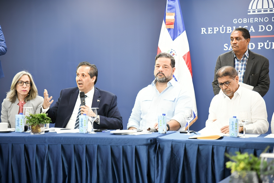 Gobierno implementa medidas estrictas para evitar intoxicaciones por plaguicidas en escuelas