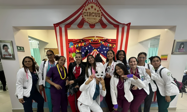 Hospital Regional Infantil Dr. Arturo Grullón celebra el Carnaval con pacientes pediátricos