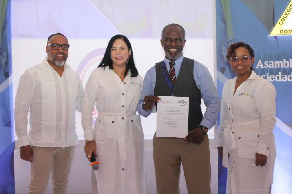 Reconocimientos y premios destacan en la Asamblea Nacional del CNSME-CMD