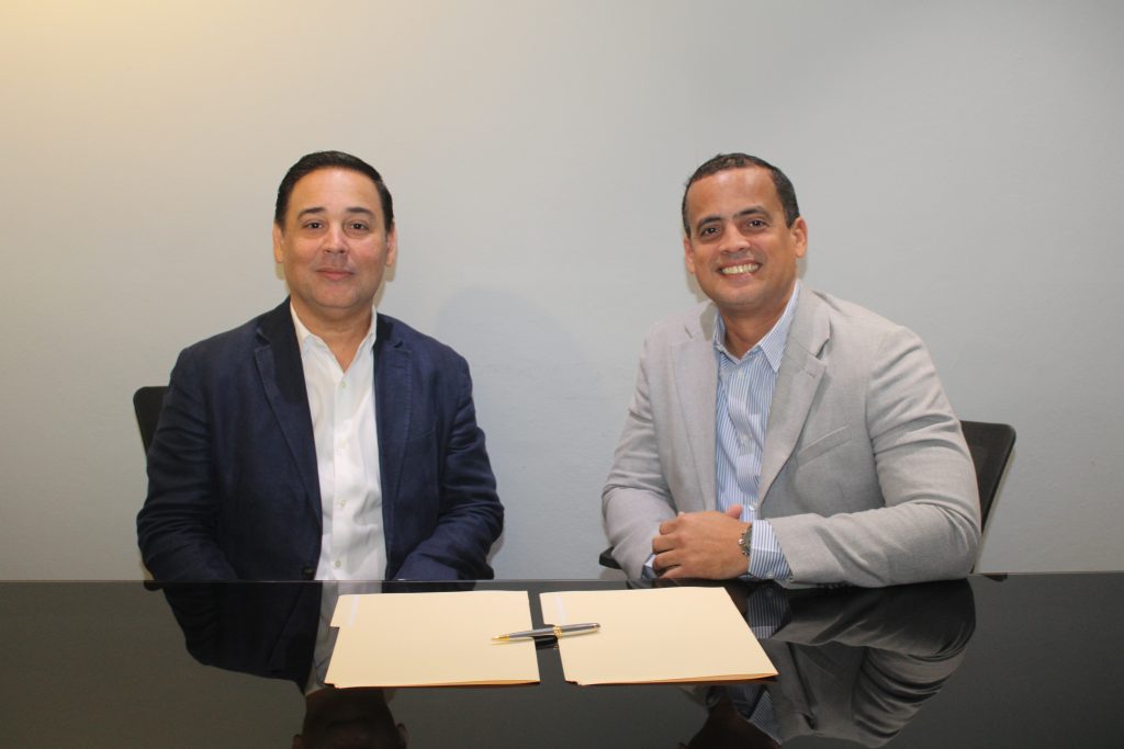 ADOVIME y AUTOCARE firman alianza para beneficiar a visitadores médicos con descuentos especiales