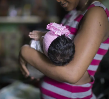 El embarazo en adolescentes cuesta a República Dominicana 131 millones de dólares anuales, según informe de UNFPA