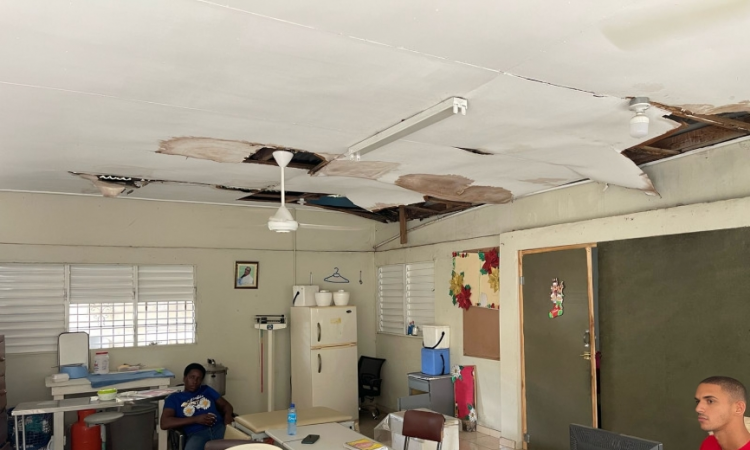 Hospital Municipal de Guayubín opera en una biblioteca mientras espera la finalización de su nueva sede