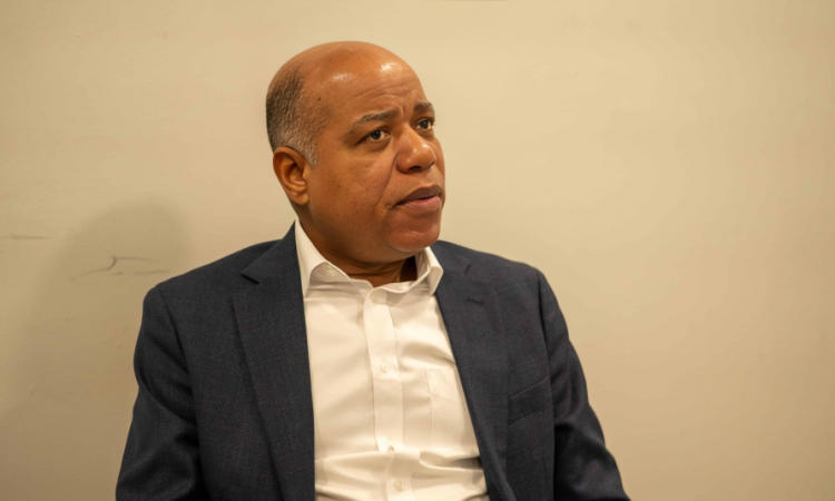 La salud mental en República Dominicana: una situación preocupante según el terapeuta Samuel Peguero