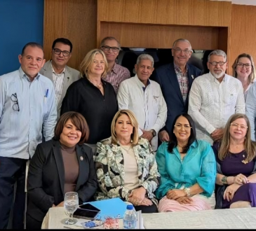 La ADOFEM fortalece la educación médica con la integración de la ODEM