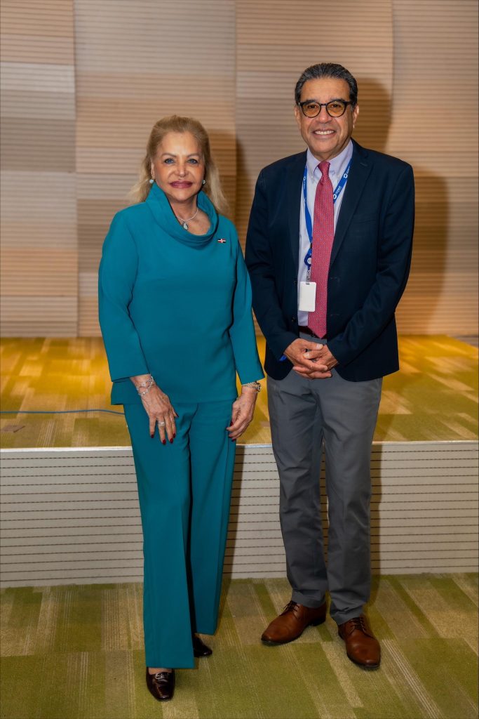 Médicos franceses y CEDIMAT fortalecen cooperación en cirugía cardiovascular pediátrica en República Dominicana