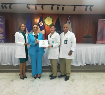 Hospital Central de las Fuerzas Armadas presenta conferencia sobre los desafíos de la mujer médica en el siglo XXI