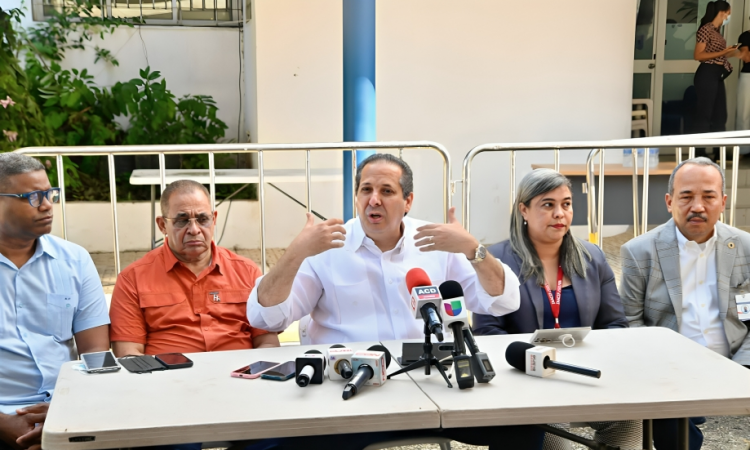 Salud culmina proceso de 225 autopsias tras colapso en discoteca Jet Set y activa apoyo psicológico a familias