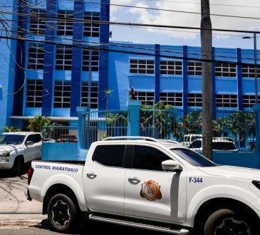 Protocolo migratorio sigue en hospitales maternos; reducen detenciones de extranjeros en Santo Domingo
