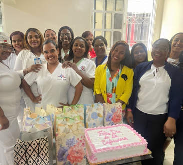 Centro Médico Dominico-Cubano reconoce la labor de sus enfermeras en el Día Internacional de la Enfermera