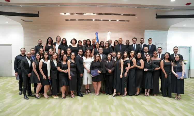 CEDIMAT gradúa primera promoción de Cirujanos Cardiovasculares Pediátricos en RD