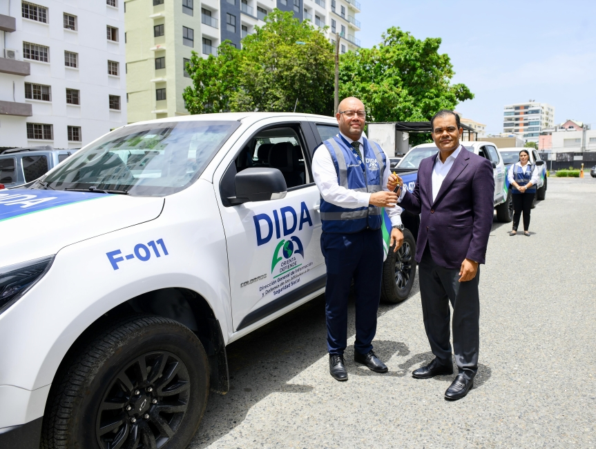 DIDA fortalece servicios con entrega de 18 vehículos nuevos para asistencia a afiliados