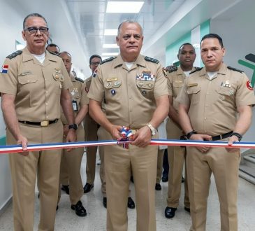 Ministro de Defensa inaugura modernas áreas médicas en Hospital Central de las Fuerzas Armadas