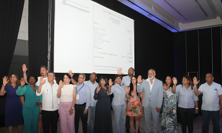 Dr. Julio Gonell liderará la SDOG para el período 2025-2027 acompañado de equipo multidisciplinario