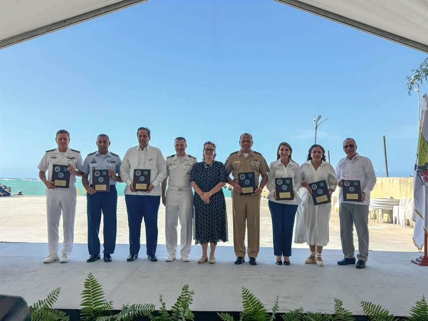 Buque hospital USNS Comfort llega a Puerto Plata para misión humanitaria