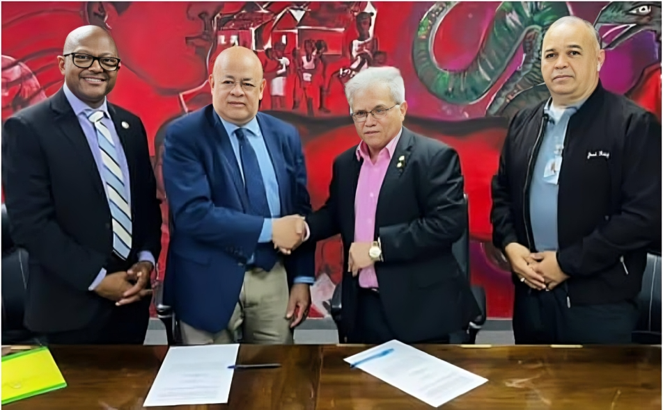 Colegio Médico Dominicano y Asociación Hispana en EE.UU. firman acuerdo de colaboración Colegio Médico Dominicano y Asociación Hispana en EE.UU. firman acuerdo de colaboración