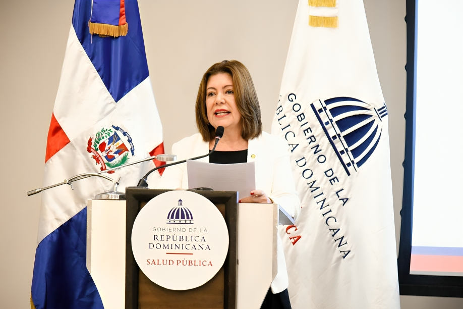 Ministerio de Salud presenta guías para la prevención del cáncer de cuello uterino