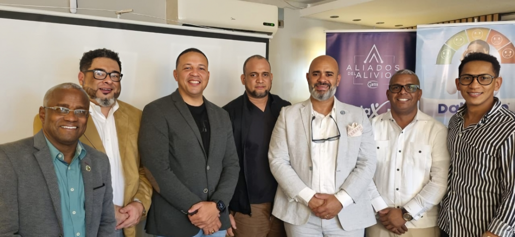 Dr. Andy De León impulsa enfoque innovador en salud articular durante Jornada de Ortopedia Sur