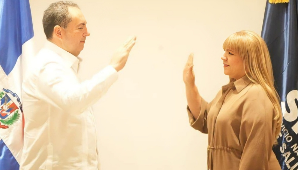 SNS juramenta a la Dra. Marisol Taveras como nueva encargada de Salud Mental SNS juramenta a la Dra. Marisol Taveras como nueva encargada de Salud Mental