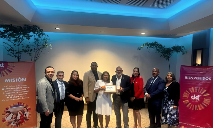 DKT LATAM NORTE dona AMEUS y medicamentos para residencias ginecológicas en RD