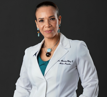 Dra. Alexandra Hichez cuestiona ausencia de psiquiatras en la lucha por mejoras en salud mental
