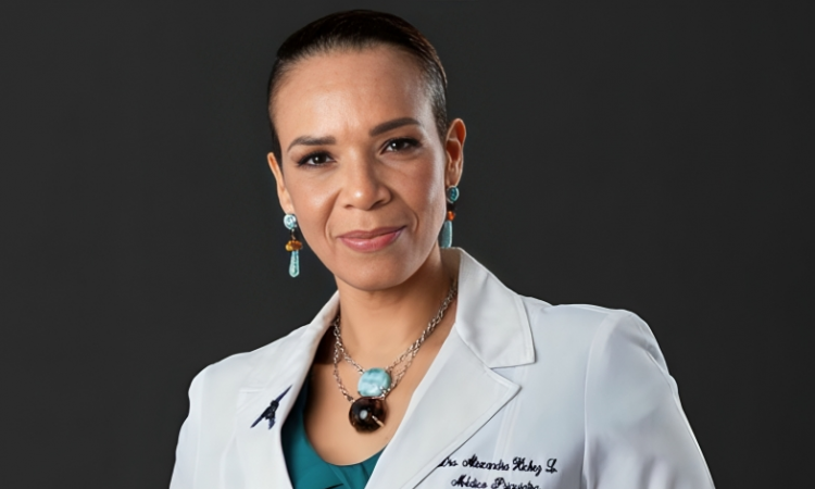 Dra. Alexandra Hichez cuestiona ausencia de psiquiatras en la lucha por mejoras en salud mental Dra. Alexandra Hichez cuestiona ausencia de psiquiatras en la lucha por mejoras en salud mental