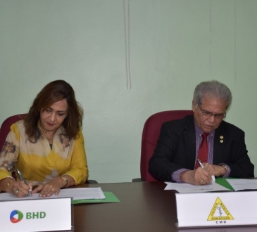 CMD y Banco BHD firman alianza para ofrecer beneficios financieros exclusivos a médicos dominicanos