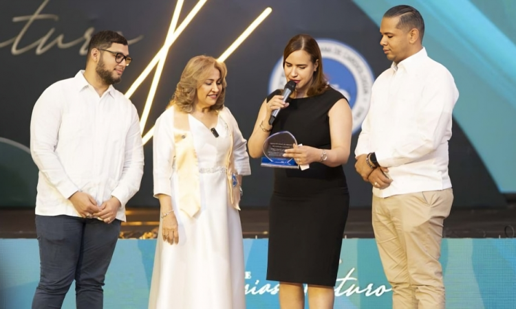 Consejo de Cardio-Oncología de Sodocardio distingue a la Dra. Rosa Noemí Cueto por su gestión