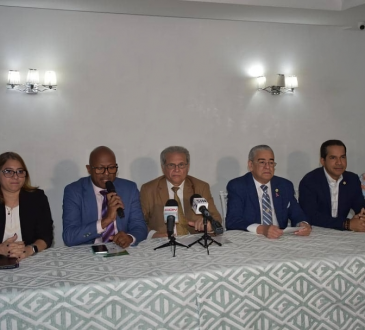 Desempleo, pensiones y residencias: CMD analiza desafíos críticos en aniversario 134