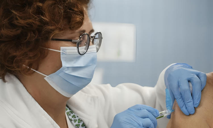 Ratifican indemnización a médica contagiada en primera línea durante pandemia en Valencia, España