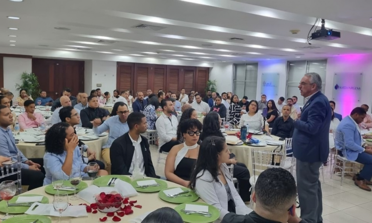 ADOCIMA anuncia congreso 2026 tras exitosa jornada académica