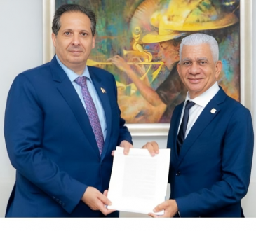 Ministro de Salud entrega al Senado propuesta de reforma a Ley de Salud Mental