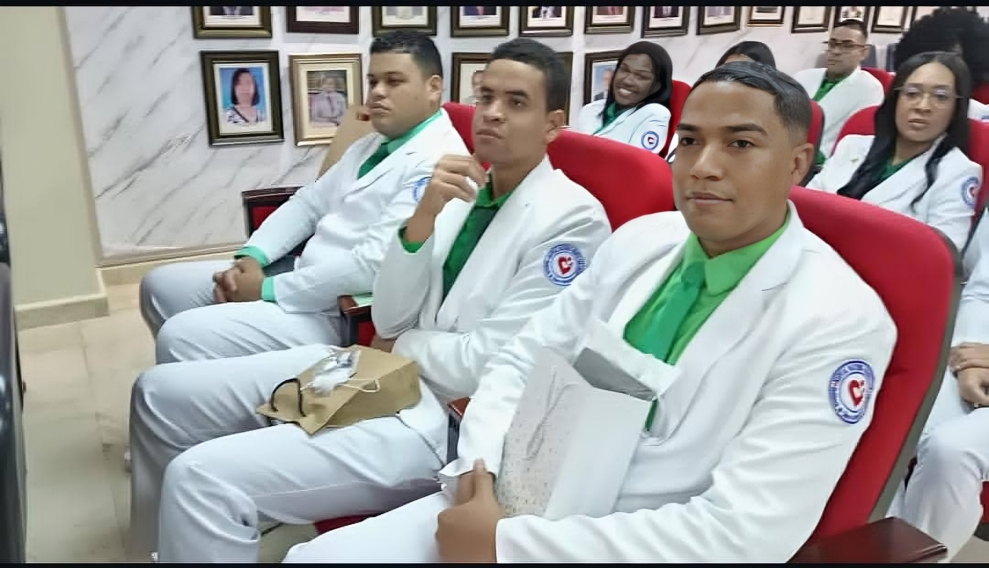 Hospital San Lorenzo de Los Mina recibe nueva cohorte de residentes de Ginecología