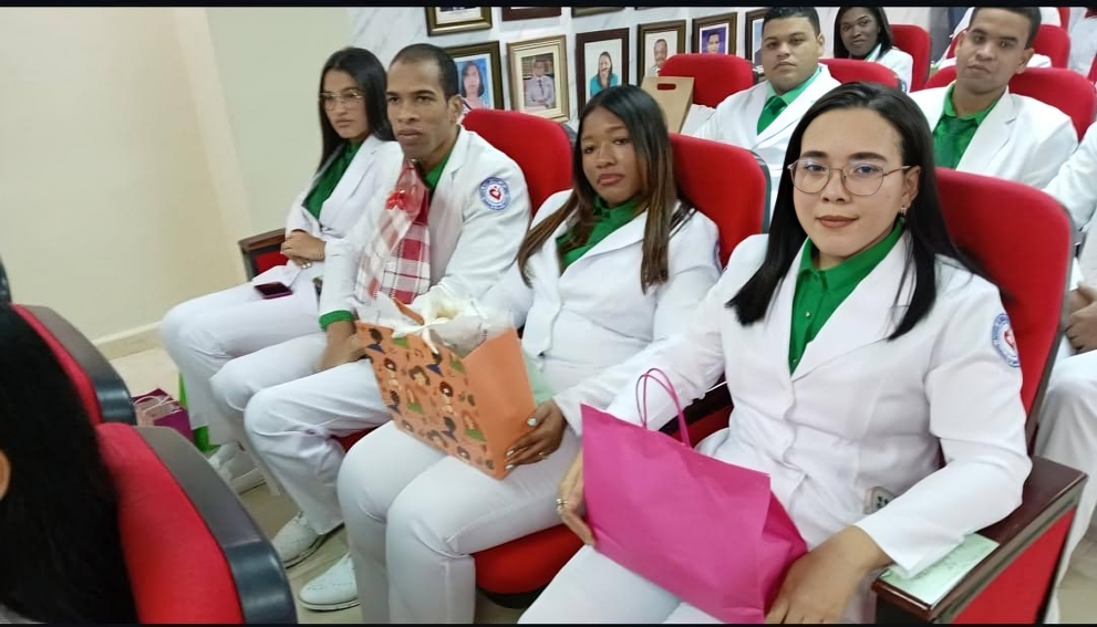 Hospital San Lorenzo de Los Mina recibe nueva cohorte de residentes de Ginecología