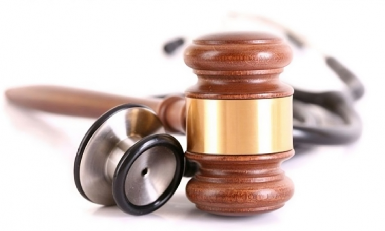 Nuevo Código Penal dominicano aumenta sanciones a médicos por aborto, homicidio involuntario y violación de confidencialidad
