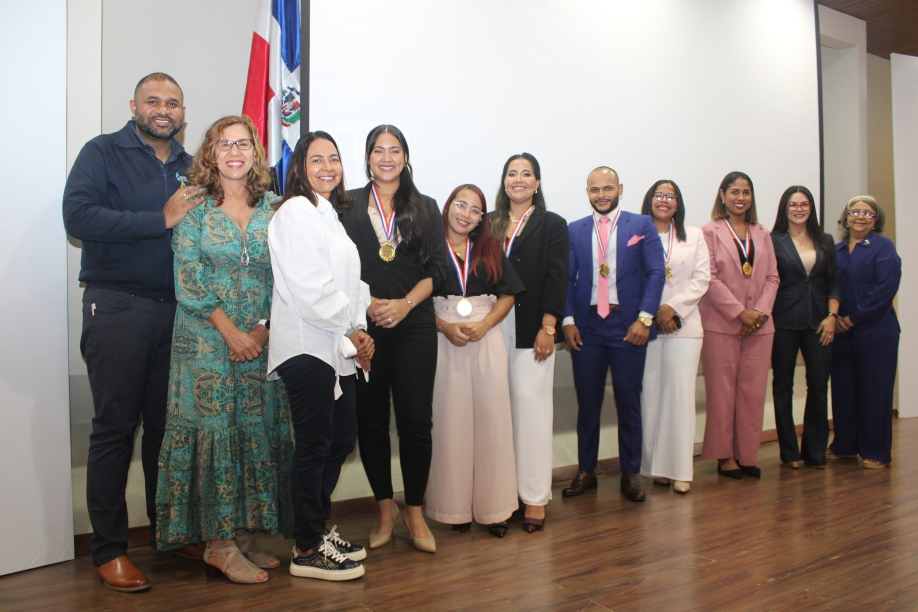 Sociedad Dominicana de Obstetricia y Ginecología celebra 4to Ateneo Nacional para residentes