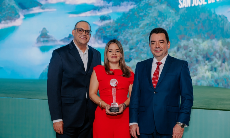 MAPFRE es reconocida por su aporte al desarrollo económico y social de República Dominicana