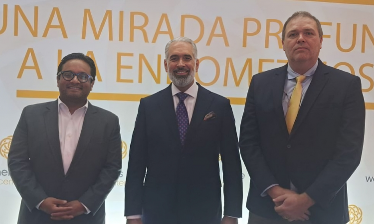 Especialistas nacionales e internacionales analizan avances en endometriosis en simposio científico