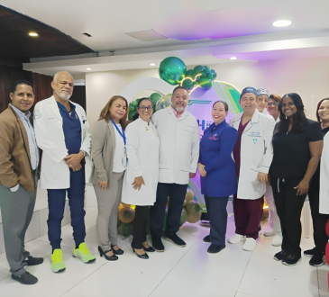 Hospital Moscoso Puello fortalece formación académica con incorporación de nuevos residentes