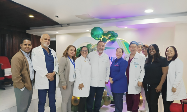 Hospital Moscoso Puello fortalece formación académica con incorporación de nuevos residentes