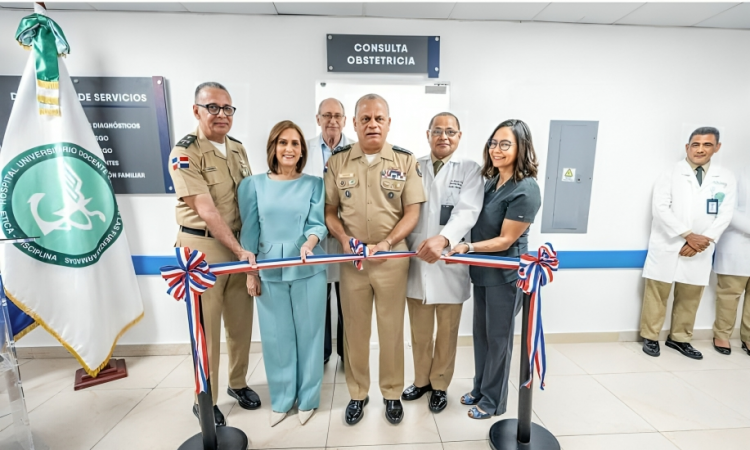 Ministro de Defensa encabeza inauguración de nuevas instalaciones gineco-obstétricas en hospital militar