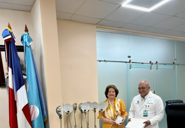 Maternidad La Altagracia fortalece seguridad en partos con 15 nuevos monitores de signos vitales
