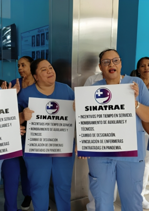 Enfermeras del Hospital Cabral y Báez realizan nuevo paro por incumplimiento de promesas gubernamentales