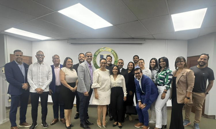 ADOVIME impulsa bienestar mental con conferencia en UNPHU