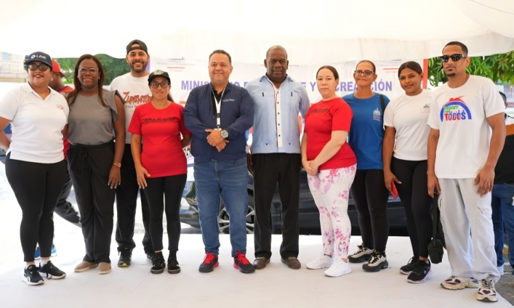 Hospital Moscoso Puello celebra 5to Zumbatón “Cuida tu corazón”