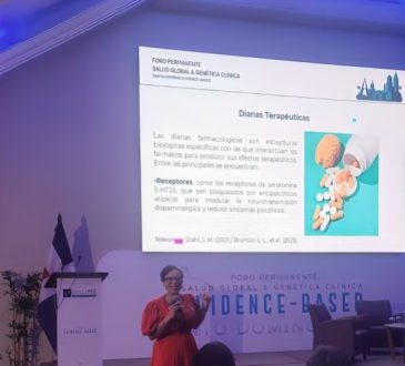 Dra. Alexandra Hichez presenta avances en psiquiatría de precisión genómica en Foro Internacional de Salud